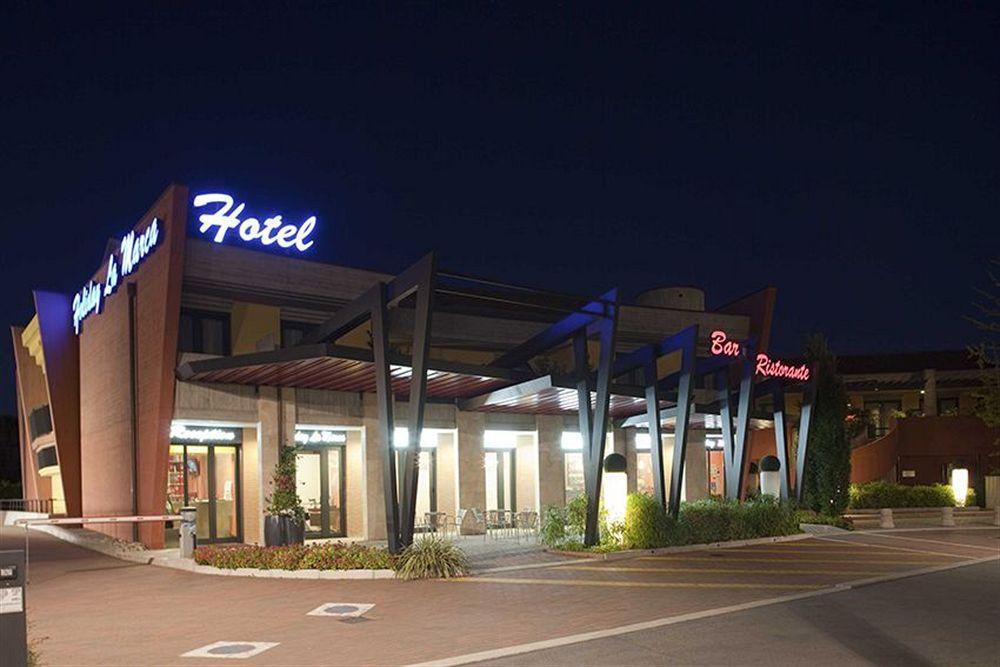וילורבה Hotel Holiday La Marca מראה חיצוני תמונה