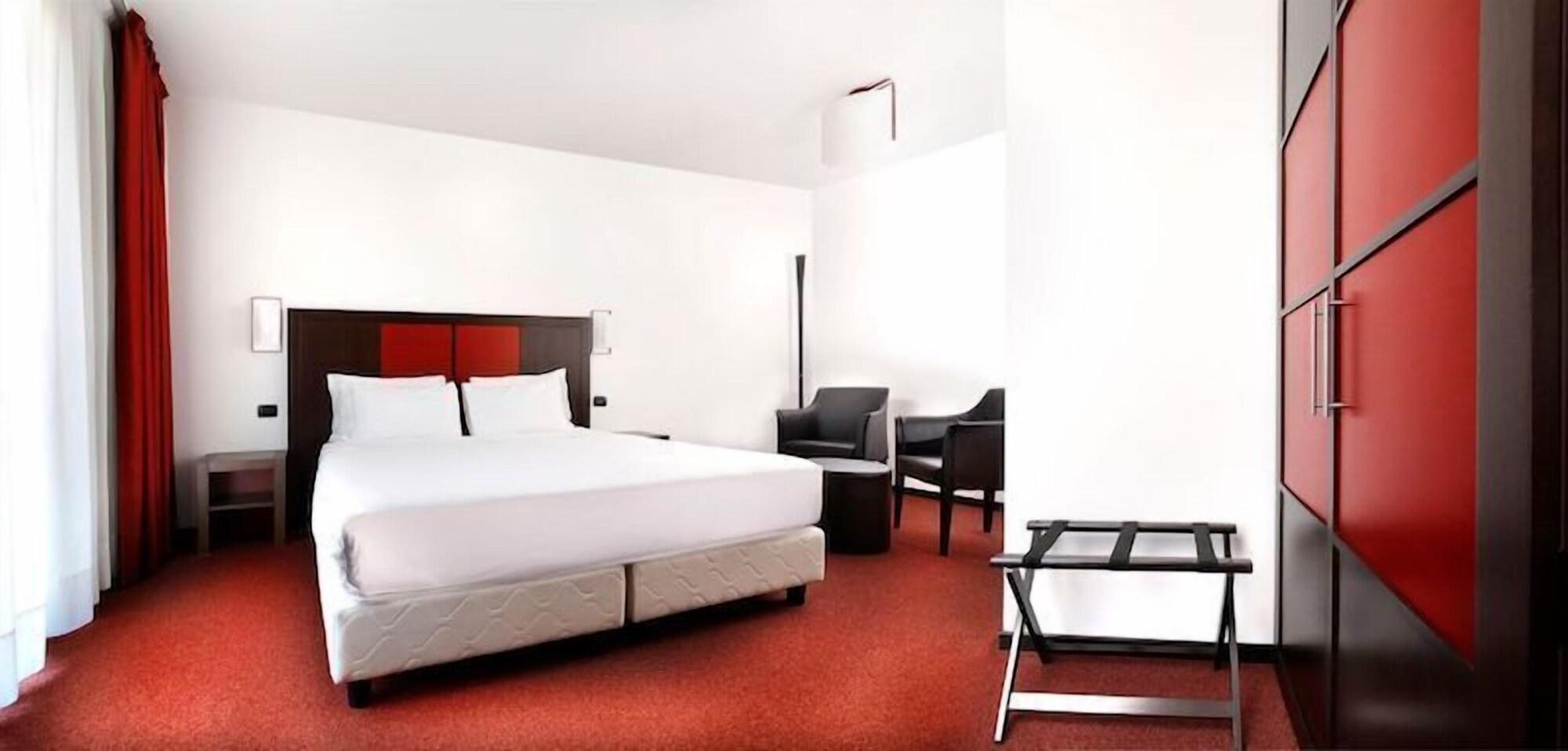 וילורבה Hotel Holiday La Marca מראה חיצוני תמונה