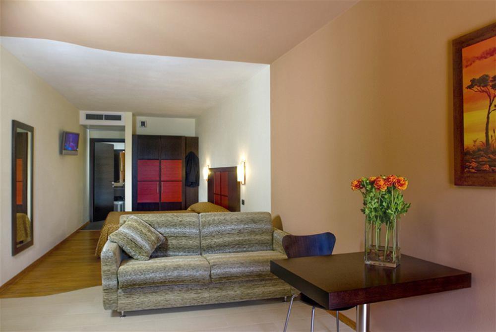 וילורבה Hotel Holiday La Marca חדר תמונה